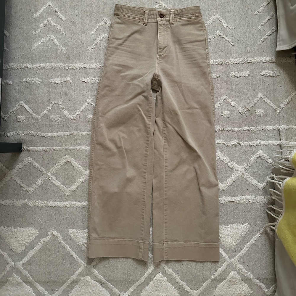 GAP High Rise Wide Leg Crop Khaki Chinos